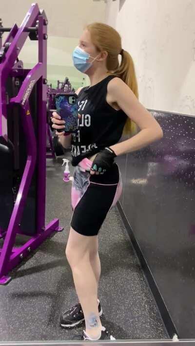 This was honestly terrifying. One of the employees walked to this side of the gym as SOON AS I PUT MY PHONE DOWN. 😅 My heart was RACING [GIF]