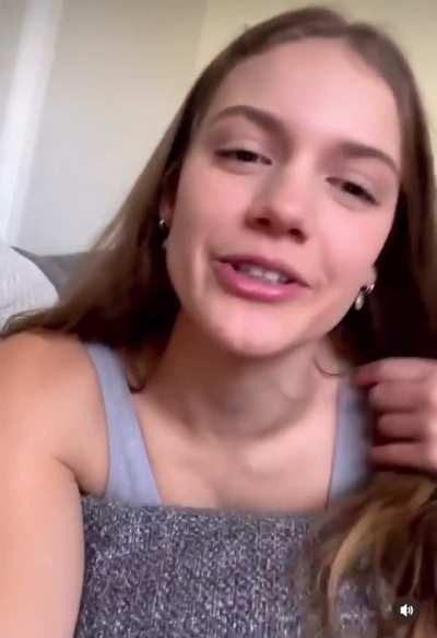 Laying down clapping👏