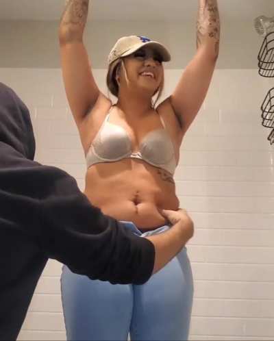 Odalis Bellybutton Tickle