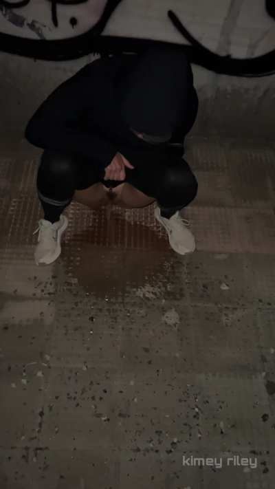 Abandoned sites and bad weather conditions...I love it!