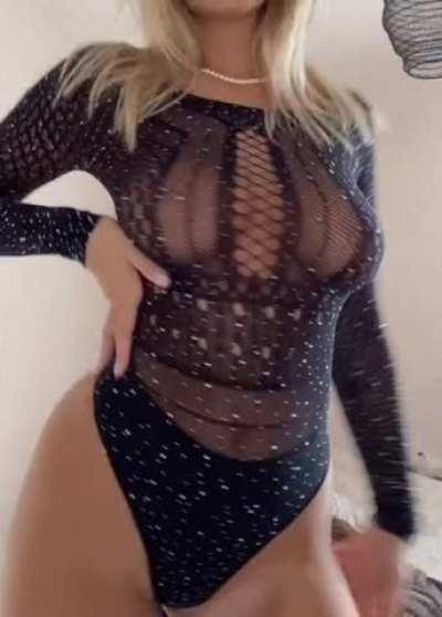 My natural boobs look so sexy link in the comments