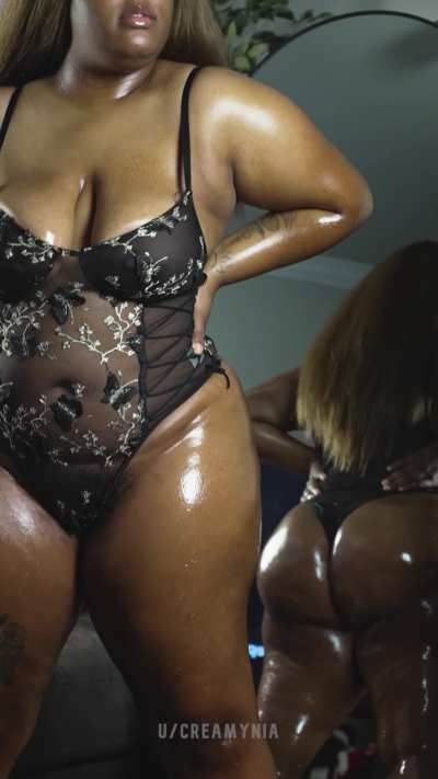 Team Ass vs Team Tits...Explain your reasoning 