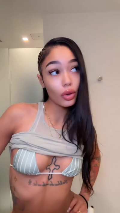 She top 2