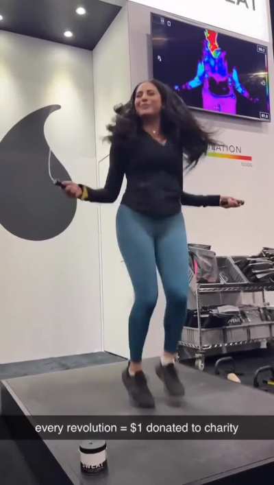 Sami bouncing her tits