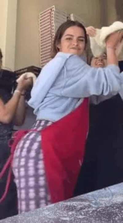 Addison TWERKING!!!🥵🥵🍑