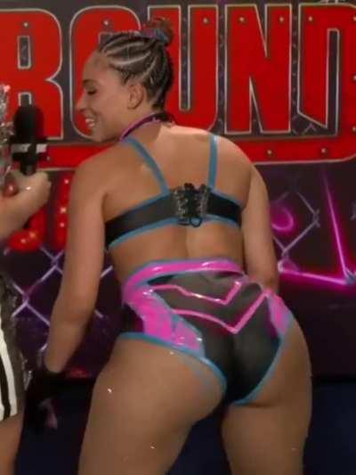 Welcome to r/LolaVice