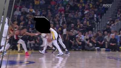 [Highlight] Blazers get the steal and Sharpe goes high to throw it down on the fast break