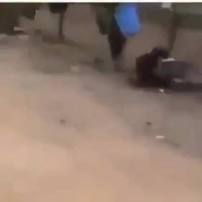 nem a parede aguento de pé