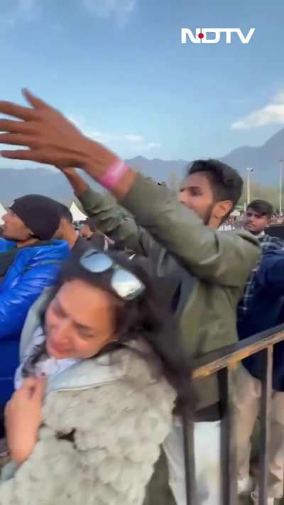 HOPE YOU GUYS ENJOYED THE SHOW