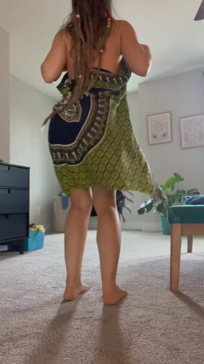 A little reggae for this hippie makes me lose the towel… :)