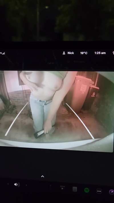 What hubby sees when he gets home