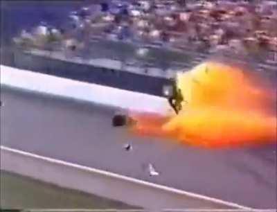 Gordon Smileys crash while qualifying for the 1982 Indy 500