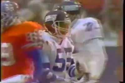 [Highlight] Gary Reasons makes an all-time 4th down hit in the snow to cap off a Giant goal line stand. 