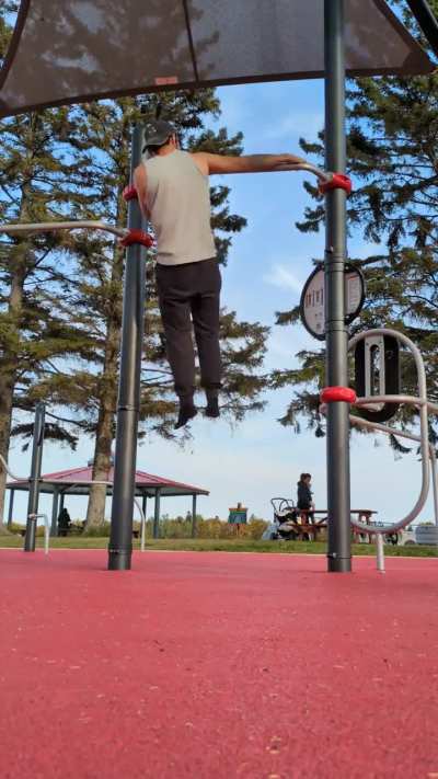 Archer pull-ups 🏹