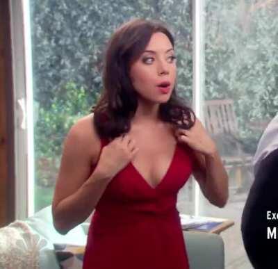 Aubrey looks unbelievable in that dress