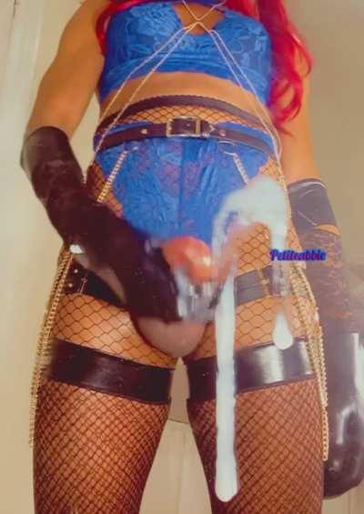 You wanna swap places with my mirror?? 😈🍆💦