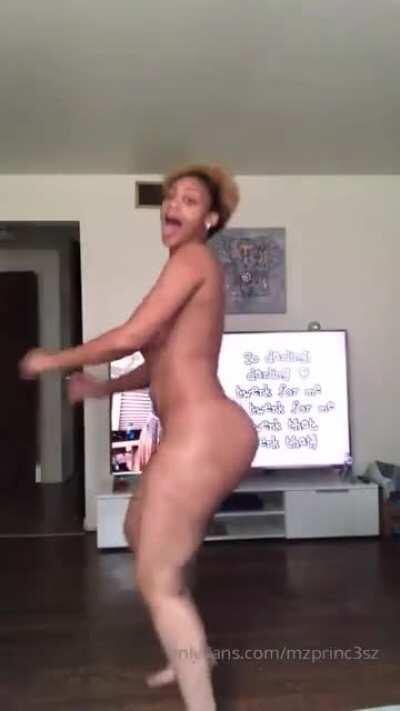 She built like a milf