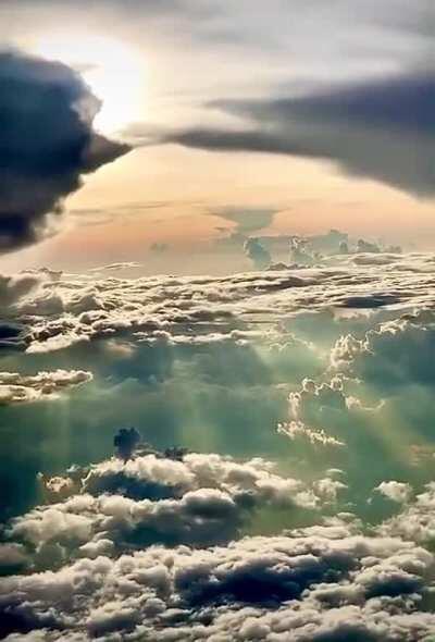 🔥 Sea of clouds looking like a painting 🔥