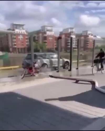 I understand filming tricks, but this guy only filmed the hose?