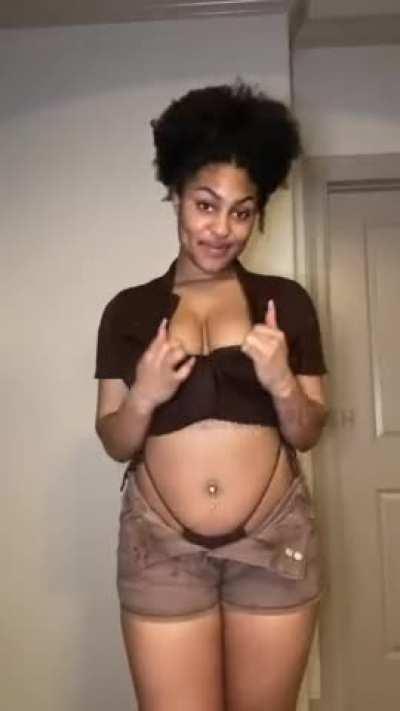 Brown looks so good on me