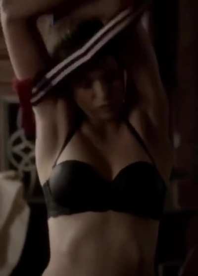 Nina Dobrev - The Vampire Diaries