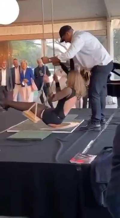 You just don't understand art