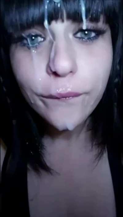 [kik zenzendo] hey horny bud here, lets jerk each other off. I really love to show off, and getting praises for my cock. i can send porn or my cock, to whichever you want to cum