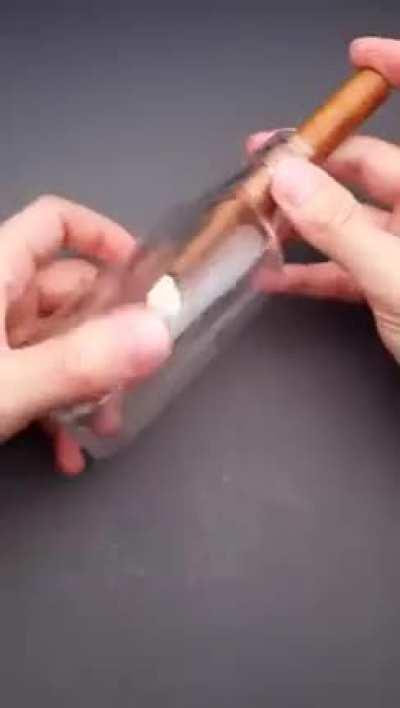 Как вынуть сигару из бутылки