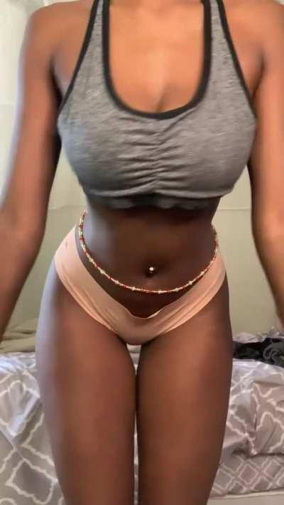 Want to stretch my holes 🙊😉