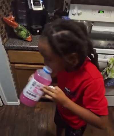 Bro forgot he two-eyed💀