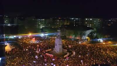 After 5 months of non-stop protesting, student protests in Serbia are still going strong. The students are saying that these protests are not a 100-meter race, but a long marathon, and in the end they will prevail