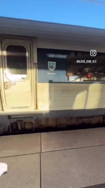 Money guy talking about dsb