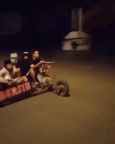 Tô enviando aki pq o r/shitpost não permite marcar o bot