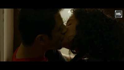 A news came about Kangana a long time ago that she actually had bitten Vir Das's lips during the kissing scene in Revolver Rani 