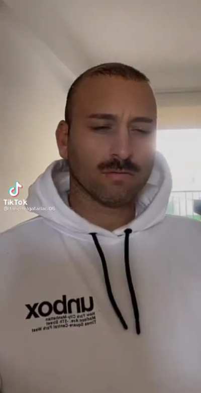 fuar alanında esporamı dönsem lan yaptıktan sonra seneye 30 yaşına gireceğini hatırlayan elwind