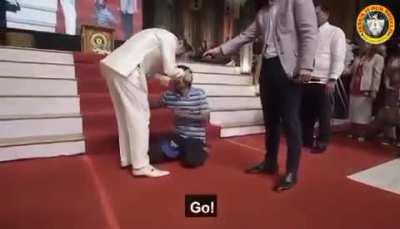 Sino sumapi dito? Kailangan ko lang para maisurvive yung dance number sa Company namin.