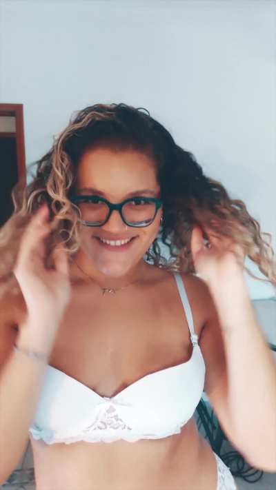 gostosa, fdp, sereia...