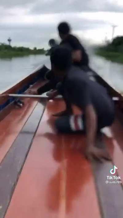 How fast can the boat go?