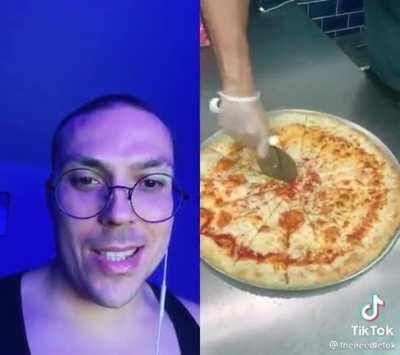 This pizza slicing: NOT GOOD