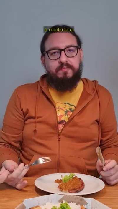 Tasting the lunch-themed Brazilian pizza | youtuber Braian Rizzo