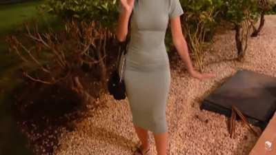 Her hips look so grabable