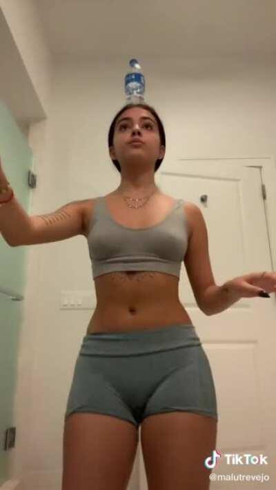 Goddd, Malu is slowly getting there 😍