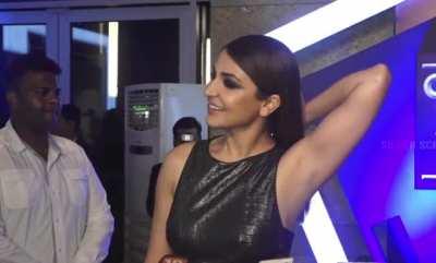 Anushka Sharma 👅