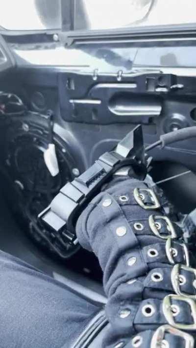 My friend is repairing his car&rsquo;s window regulator, but he isn&rsquo;t in a hurry so he just drives like this for now.