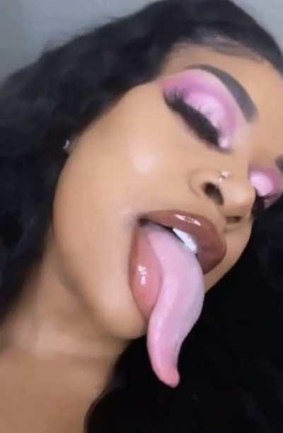 Kakey is sexyyy 😍😍😍😍📸