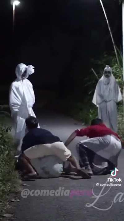 O cara da bike tadinho