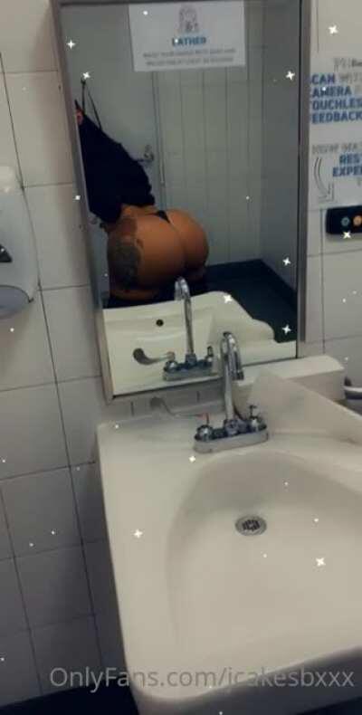 Twerk in public restroom