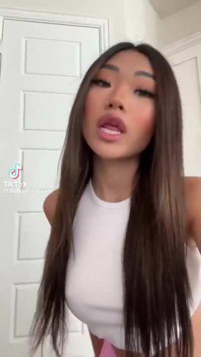 Y’all know this hottie 