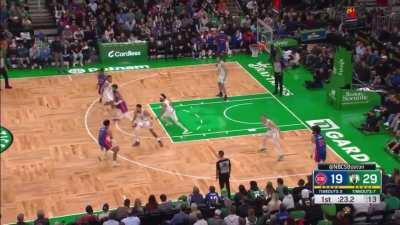 [Highlight] Killian Hayes takes Tatum off the dribble and creates some space before draining the jumper