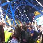 Ride almost falls over, people step in